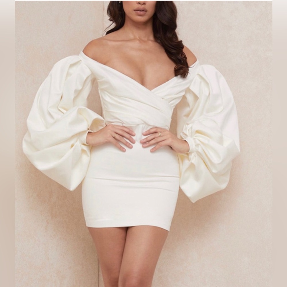 CARLYN 
IVORY SATIN BALLOON SLEEVE MINI DRESS